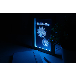 Fotografie k reklamnímu předmětu „Woodiframe LED světelná trofej“