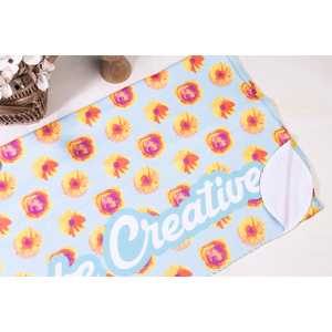 Fotografie k reklamnímu předmětu „CreaFleece polární deka z RPET na zakázku“