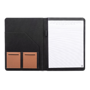 Fotografie k reklamnímu předmětu „Capudo A4 složka na dokumenty z recyklovaného cavas“