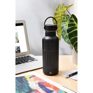 Fotografie k reklamnímu předmětu „Streaky Go izolovaná láhev“