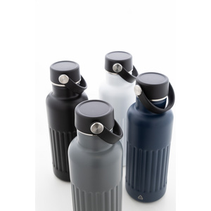 Fotografie k reklamnímu předmětu „Streaky Go izolovaná láhev“