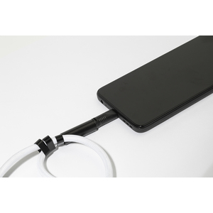 Fotografie k reklamnímu předmětu „CuffCharge 60W RPET kabel s náramkem na mobil“