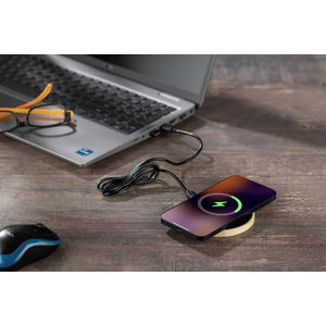 Fotografie k reklamnímu předmětu „Indukční nabíječka FRESTI“