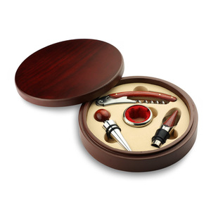 Fotografie k reklamnímu předmětu „Vinná souprava GRUNER“