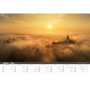 Fotografie k reklamnímu předmětu „Kalendář Česko mezi oblaky“