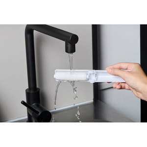 Fotografie k reklamnímu předmětu „Opakovaně použitelný lepicí čis CROLL“