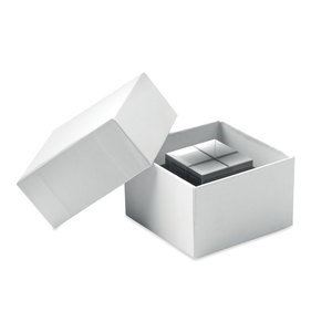 Fotografie k reklamnímu předmětu „Skleněná cena ve tvaru kostky KUBEWARD“