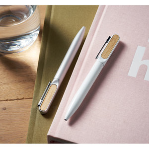 Fotografie k reklamnímu předmětu „Kuličkové pero ALUBA“