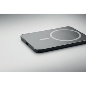 Fotografie k reklamnímu předmětu „Tenká magnet. powerbanka 20W SLIMVOLT“