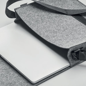 Fotografie k reklamnímu předmětu „Plstěný RPET obal na notebook BAGLO“