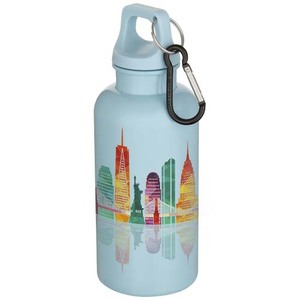 Fotografie k reklamnímu předmětu „400ml láhev na bodu Oregon s karabinou z recyklovaného plastu s certifikací RCS“