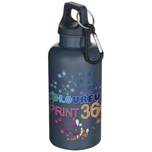 Fotografie k reklamnímu předmětu „400ml láhev na bodu Oregon s karabinou z recyklovaného plastu s certifikací RCS“