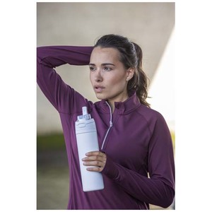 Fotografie k reklamnímu předmětu „Láhev na vodu Theron 800 ml z recyklované nerezové oceli s jednoduchou stěnou, vybavená víčkem s dvojí funkcí a sklopnou brčk“