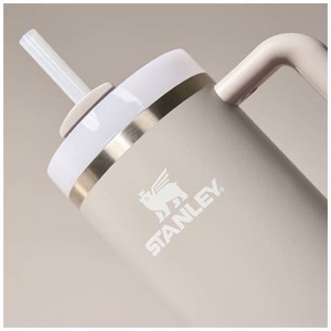 Fotografie k reklamnímu předmětu „Stanley Quencher® H2.0 FlowState™ 890 ml recyklovaný nerezový izolovaný tumbler“