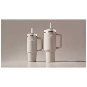 Fotografie k reklamnímu předmětu „Stanley Quencher® H2.0 FlowState™ 890 ml recyklovaný nerezový izolovaný tumbler“