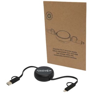 Fotografie k reklamnímu předmětu „Vysouvací datový synchronizační a rychlonabíjecí 45W kabel 5 v 1 o délce 100 cm z recyklovaného plastu a hliníku Alasia“
