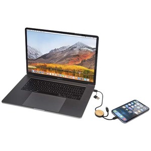 Fotografie k reklamnímu předmětu „Datový synchronizační a rychlonabíjecí 27W kabel 5 v 1 z recyklovaného plastu o délce 30 cm s bambusovými detaily Chechia“