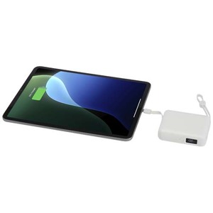 Fotografie k reklamnímu předmětu „Acrux powerbanka 10 000 mAh 35W pro tablet s integrovaným kabelem typu C – vyrobeno z recyklovaného plastu“