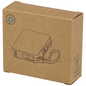 Fotografie k reklamnímu předmětu „Acrux powerbanka 10 000 mAh 35W pro tablet s integrovaným kabelem typu C – vyrobeno z recyklovaného plastu“