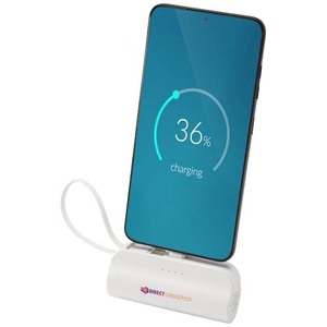 Fotografie k reklamnímu předmětu „Alnair powerbanka 5000 mAh 10W z recyklovaného plastu s konektorem typu C, výklopným stojánkem a kabelem 2 v 1“