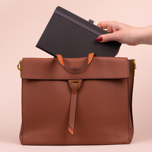 Fotografie k reklamnímu předmětu „NOTIQUE Notes Šedý, tečkovaný, 13 x 21 cm“