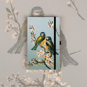 Fotografie k reklamnímu předmětu „NOTIQUE Notes Ptáci Kateřiny Winterové, tečkovaný, 13 x 21 cm“