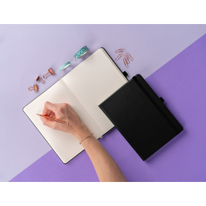 Fotografie k reklamnímu předmětu „NOTIQUE Notes Balacron, černý, linkovaný, 15 x 21 cm“