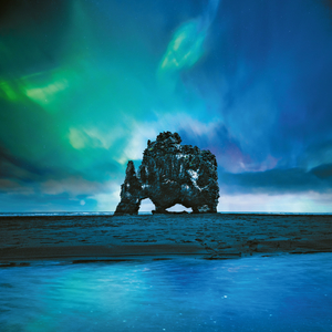 Fotografie k reklamnímu předmětu „NOTIQUE Poznámkový kalendář Polární záře 2026, 30 x 30 cm“