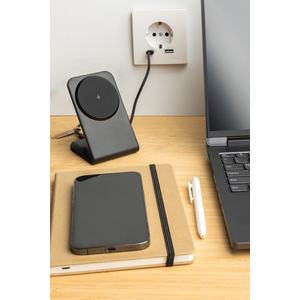 Fotografie k reklamnímu předmětu „Magnetická bezdrát. nabíječka 15W VoltPerch z RCS RPET“