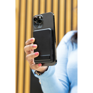 Fotografie k reklamnímu předmětu „Magnetická powerbanka Zen 5000mAh 5W z RCS plastu a bambusu“