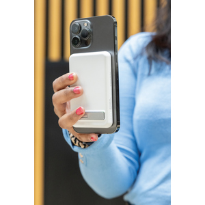 Fotografie k reklamnímu předmětu „Magnetická powerbanka Zen 5000mAh 5W z RCS plastu a bambusu“