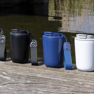 Fotografie k reklamnímu předmětu „Termohrnek Cuppa z RCS recykl. nerezové oceli s lanyardem“