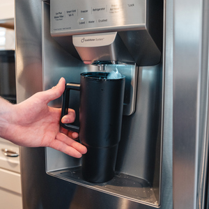 Fotografie k reklamnímu předmětu „Termohrnek s madlem Tana 900ml z RCS recykl. plastu“