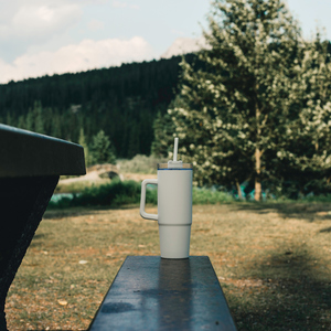 Fotografie k reklamnímu předmětu „Termohrnek s madlem Tana 900ml z RCS recykl. plastu“