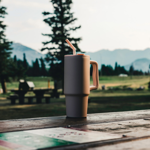 Fotografie k reklamnímu předmětu „Embrace deluxe RCS hrnek 900 ml z recykl. nerezové oceli“