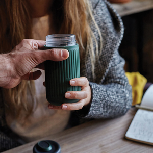 Fotografie k reklamnímu předmětu „Cestovní skleněný hrnek 340 ml Black+Blum“