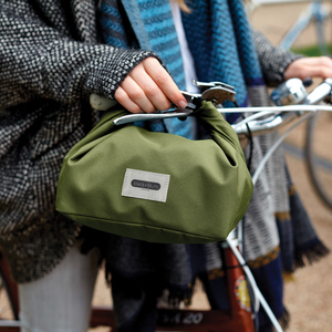 Fotografie k reklamnímu předmětu „Izolovaná/chladící taška na oběd 6,7l Black+Blum“