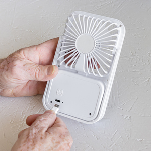 Fotografie k reklamnímu předmětu „Stolní dobíjecí větráček Aervina z recyklovaného plastu RCS“