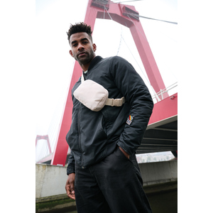 Fotografie k reklamnímu předmětu „Bandolera uso diario Aero Aware™ RPET“