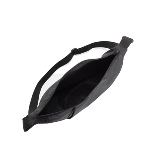 Fotografie k reklamnímu předmětu „Crossbody Crescent XL z RPET AWARE™  ve tvaru půlměsíce“