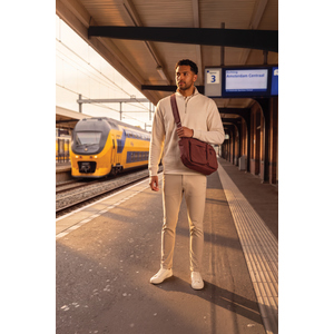 Fotografie k reklamnímu předmětu „Polstrovaná crossbody taška KENTO URBAN RCS z recyklovanéh“