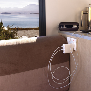 Fotografie k reklamnímu předmětu „Cestovní nabíječka TravelCharge Pro s USB C z RCS plastu“