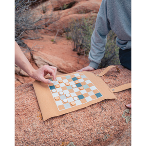 Fotografie k reklamnímu předmětu „Britton skládací korková sada her backgammon a dámy“