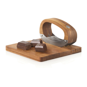 Fotografie k reklamnímu předmětu „AdHoc RoccaVerde Chopping knife with chopping board“