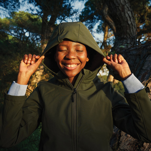 Fotografie k reklamnímu předmětu „Dámská soft shell bunda Iqoniq Makalu z recykl. polyesteru“