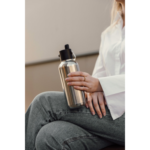 Fotografie k reklamnímu předmětu „Nerezová láhev VINGA Cael 600 ml z RCS“